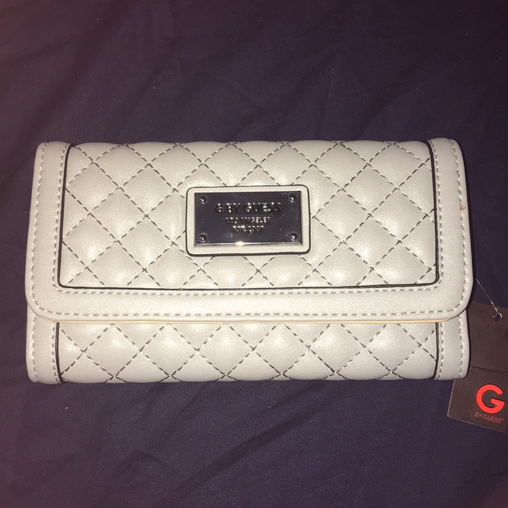 GUESS wallet